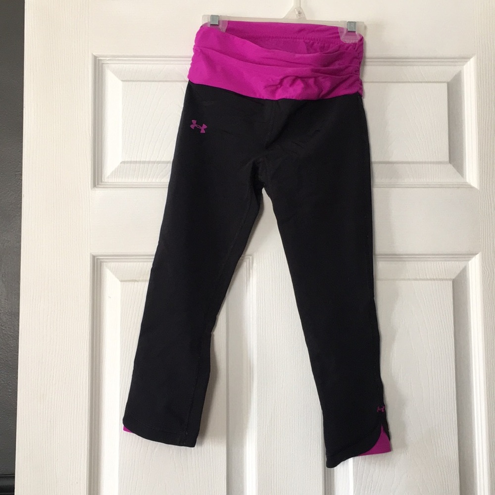 Under Armor Girls Capri workout pants